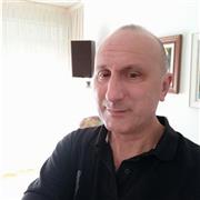 Profesor de defensa personal imparte clases